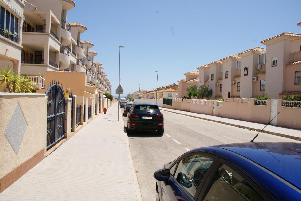 New Apartment In Torrevieja , Punta Prima Orihuela Costa With Pool Оріуела Екстер'єр фото