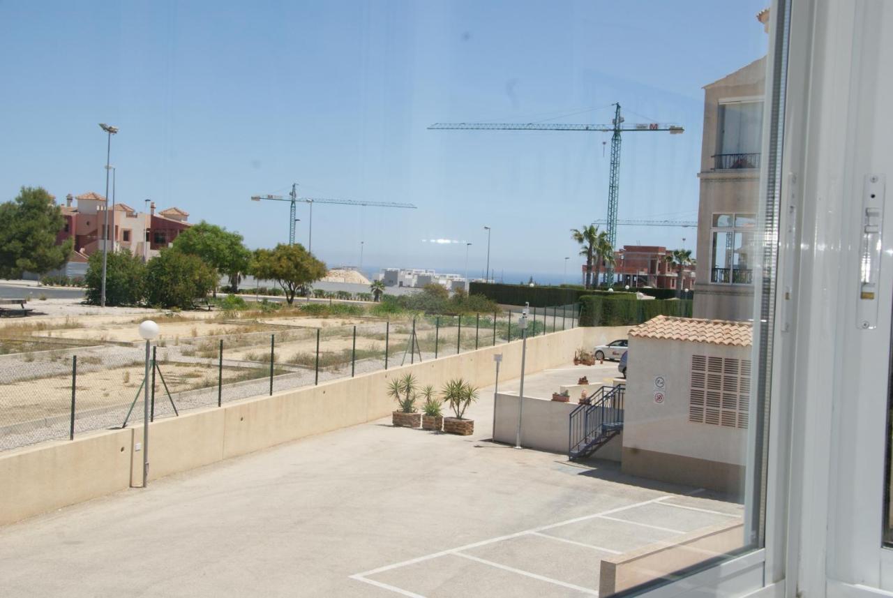 New Apartment In Torrevieja , Punta Prima Orihuela Costa With Pool Оріуела Екстер'єр фото