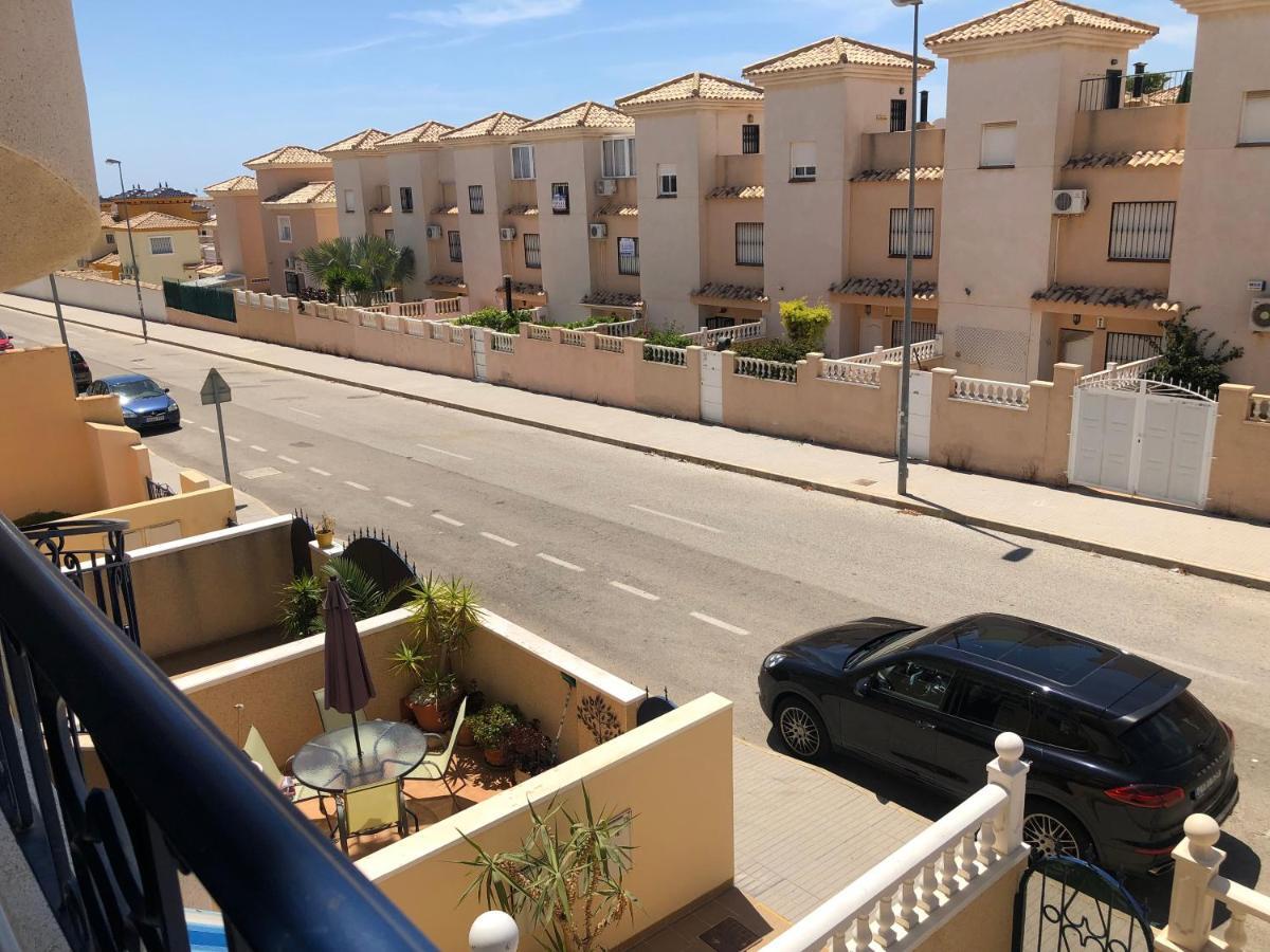 New Apartment In Torrevieja , Punta Prima Orihuela Costa With Pool Оріуела Екстер'єр фото
